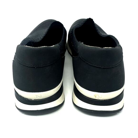 Naturalizer‎ Lafayette Size 8M Slip On Sneakers Shoes Black with White Stripe - Picture 4 of 7